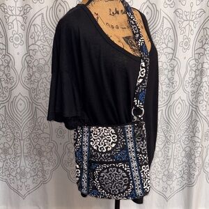 Vera Bradley crossbody bag inretired "Canterbury Cobalt”